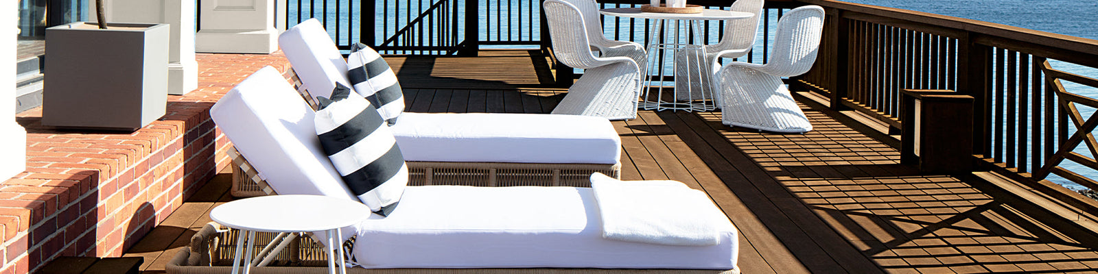 WOODLUXE Semi-Solid Exterior Wood Stain Colors