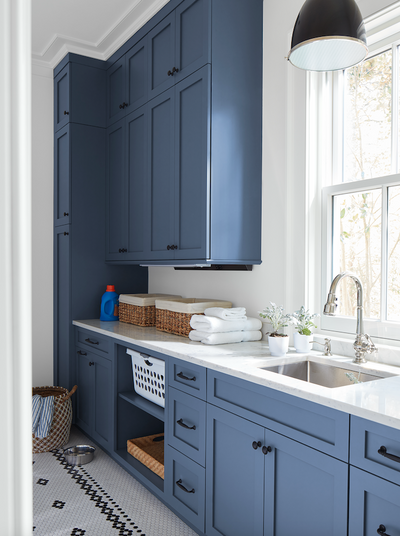 840 Kensington Blue by Benjamin Moore